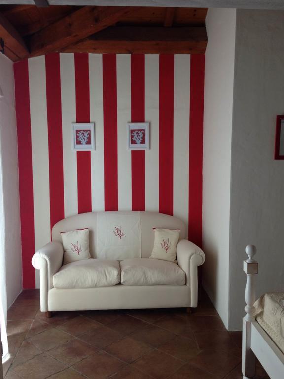 Domus Corallia-Luxury Rooms Porto Rotondo Rum bild