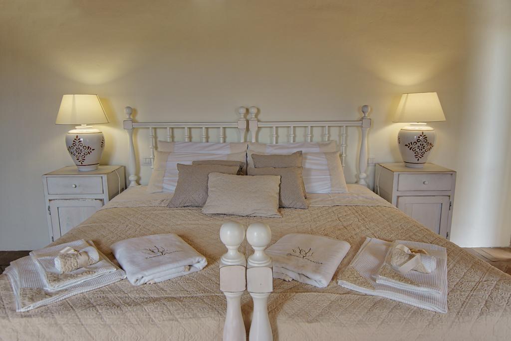 Domus Corallia-Luxury Rooms Porto Rotondo Rum bild