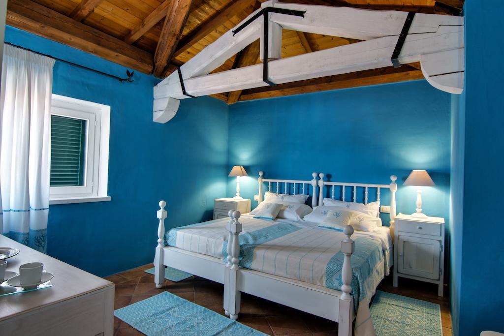 Domus Corallia-Luxury Rooms Porto Rotondo Exteriör bild