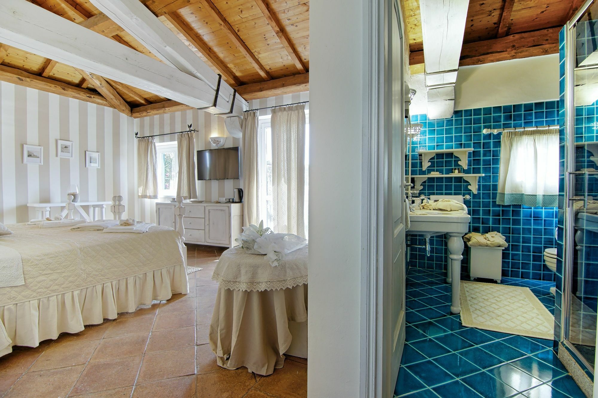 Domus Corallia-Luxury Rooms Porto Rotondo Exteriör bild